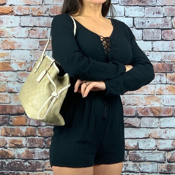 NWT coach PVC drawstring carryall light khaki - Picture 2 of 8